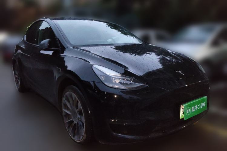 Used Tesla Model Y 2021 Standard Range Rear-Wheel Drive Version Front Right 45 Deg