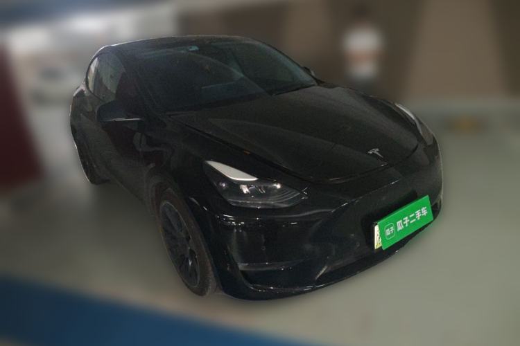 Used Tesla Model Y 2021 Standard Range Rear-Wheel Drive Version Front Right 45 Deg