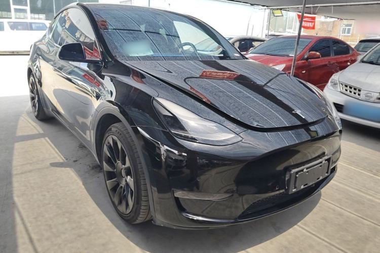 Used Tesla Model Y 2021 Standard Range Rear-Wheel Drive Version Front Right 45 Deg