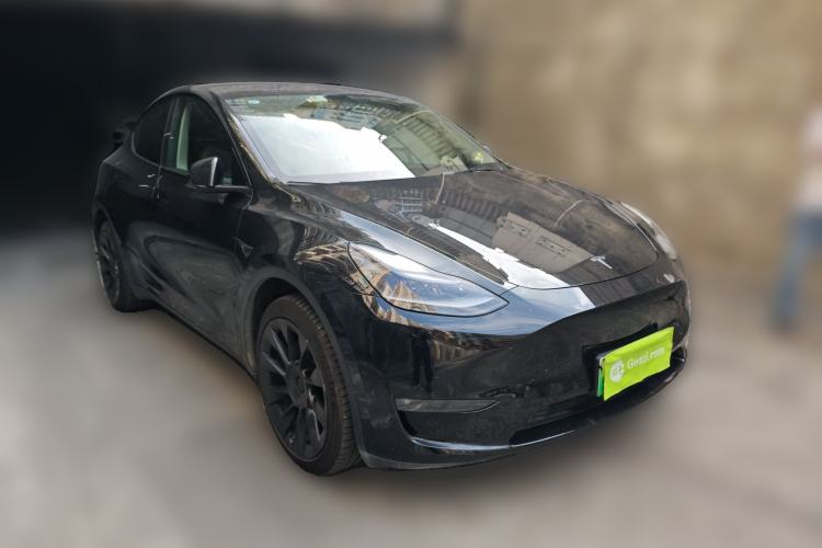 Used Tesla Model Y 2021 Long-Range All-Wheel-Drive Version 3D7 Front Right 45 Deg