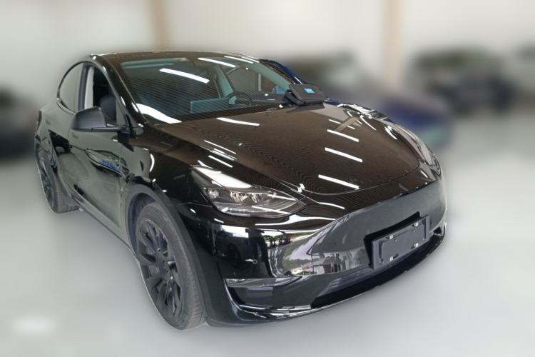 Used Tesla Model Y 2021 Standard Range Rear-Wheel Drive Version Front Right 45 Deg