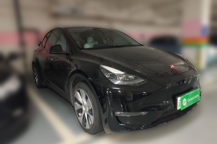 Used Tesla Model Y 2021 Standard Range Rear-Wheel Drive Version Front Right 45 Deg