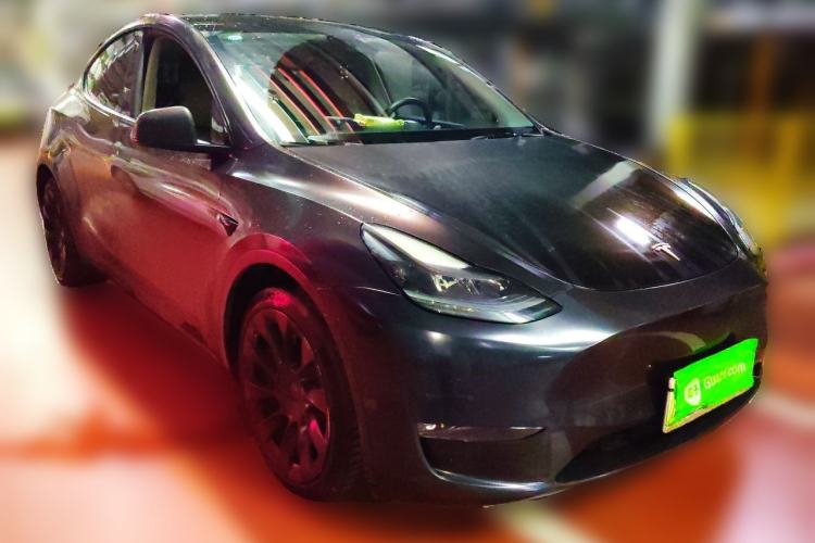Used Tesla Model Y 2021 Long-Range All-Wheel-Drive Version Front Right 45 Deg