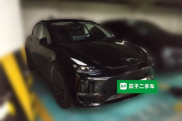 Used Tesla Model Y 2021 Standard Range Rear-Wheel Drive Version Front Right 45 Deg