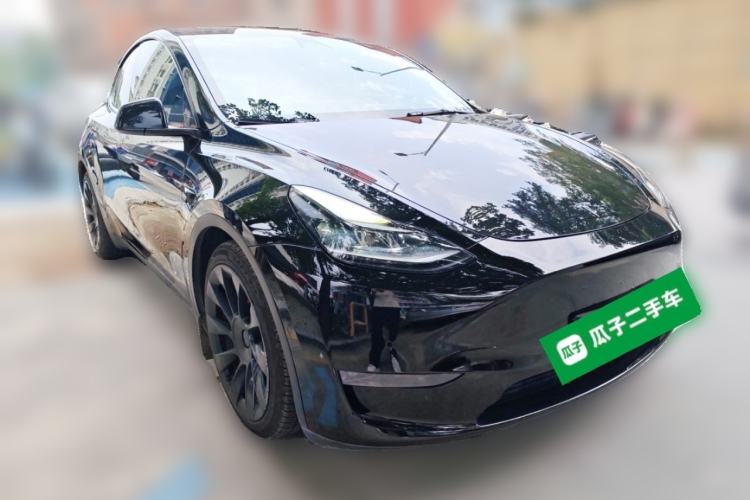 Used Tesla Model Y 2021 Standard Range Rear-Wheel Drive Version Front Right 45 Deg