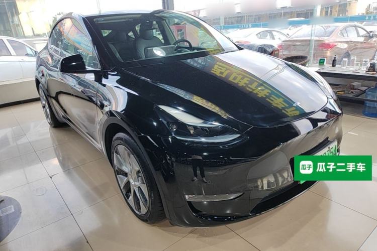 Used Tesla Model Y 2021 Standard Range Rear-Wheel Drive Version Front Right 45 Deg