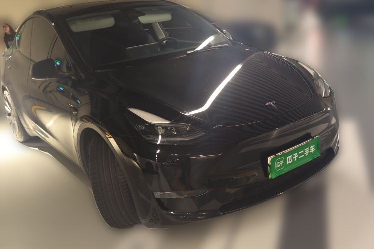 Used Tesla Model Y 2021 Performance High-Performance All-Wheel-Drive Version Front Right 45 Deg