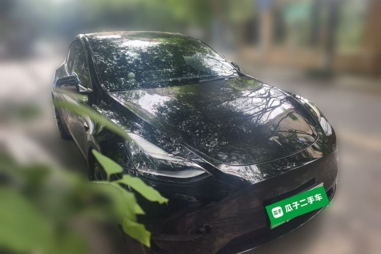 Used Tesla Model Y 2021 Standard Range Rear-Wheel Drive Version Front Right 45 Deg