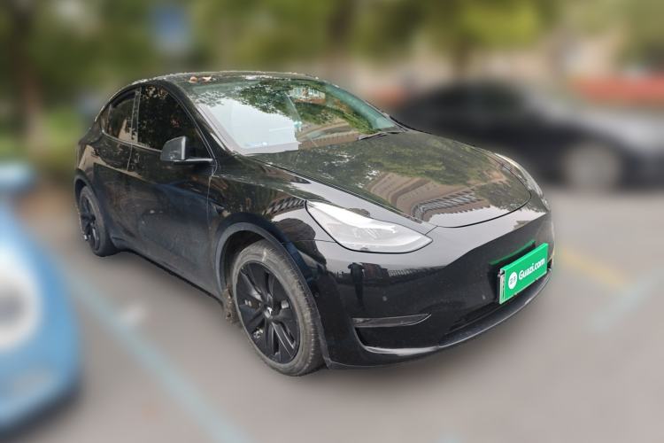 Used Tesla Model Y 2021 Standard Range Rear-Wheel Drive Version Front Right 45 Deg