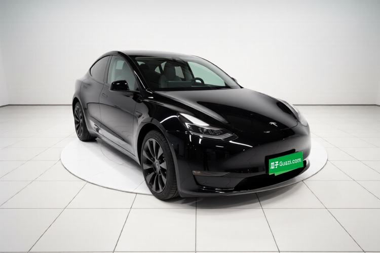 Used Tesla Model Y 2021 Long-Range All-Wheel-Drive Version 3D7 Front Right 45 Deg