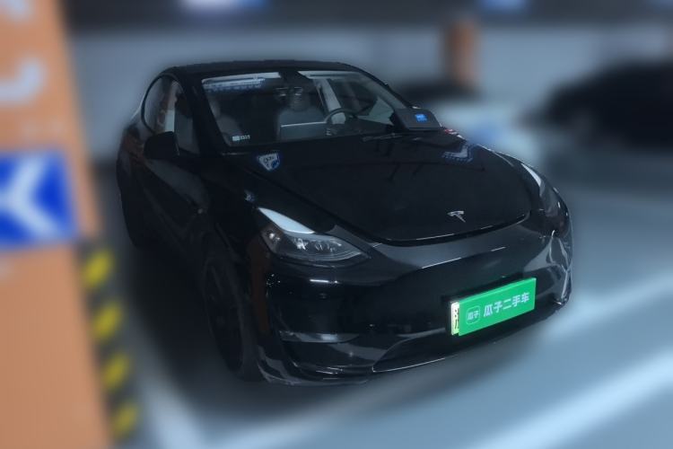 Used Tesla Model Y 2021 Standard Range Rear-Wheel Drive Version Front Right 45 Deg