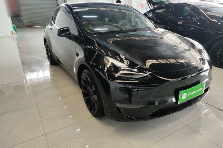 Used Tesla Model Y 2021 Standard Range Rear-Wheel Drive Version Front Right 45 Deg