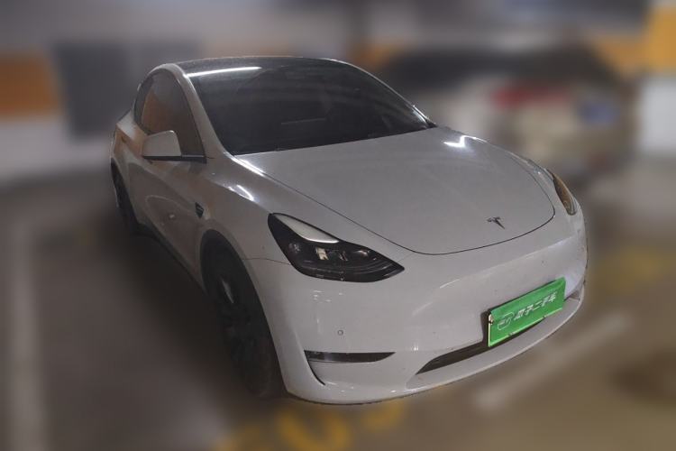 Used Tesla Model Y 2021 Standard Range Rear-Wheel Drive Version Front Right 45 Deg