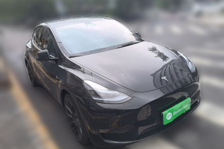 Used Tesla Model Y 2021 Standard Range Rear-Wheel Drive Version Front Right 45 Deg
