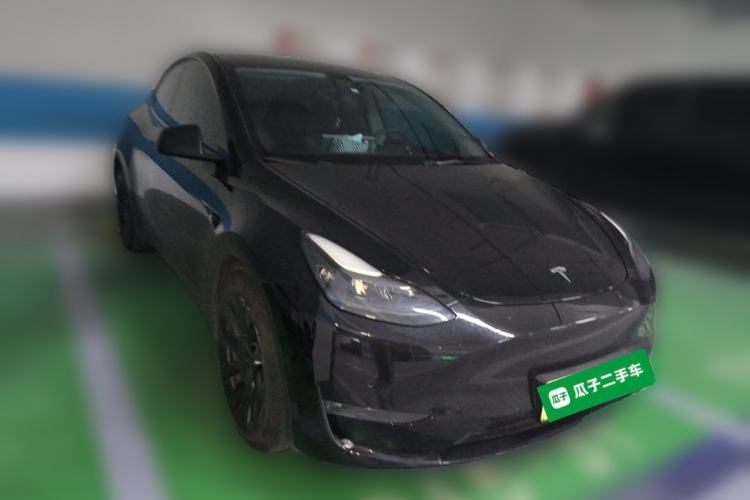 Used Tesla Model Y 2021 Standard Range Rear-Wheel Drive Version Front Right 45 Deg