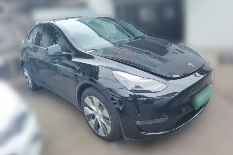 Used Tesla Model Y 2021 Long-Range All-Wheel-Drive Version 3D7 Front Right 45 Deg
