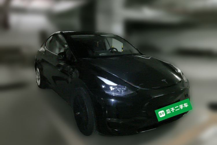 Used Tesla Model Y 2021 Standard Range Rear-Wheel Drive Version Front Right 45 Deg