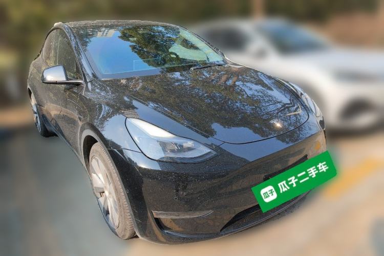 Used Tesla Model Y 2021 Standard Range Rear-Wheel Drive Version Front Right 45 Deg
