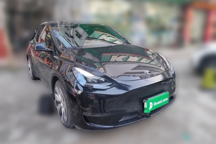 Used Tesla Model Y 2021 Long-Range All-Wheel-Drive Version Front Right 45 Deg