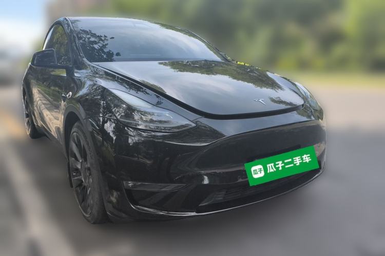 Used Tesla Model Y 2021 Standard Range Rear-Wheel Drive Version Front Right 45 Deg