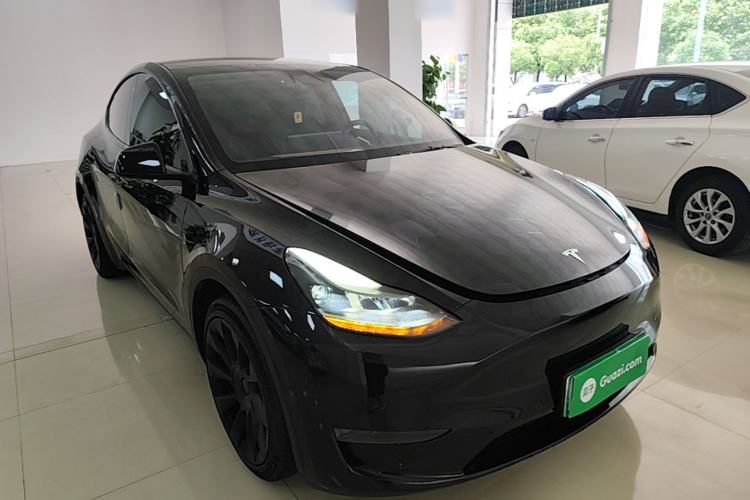 Used Tesla Model Y 2021 Standard Range Rear-Wheel Drive Version Front Right 45 Deg