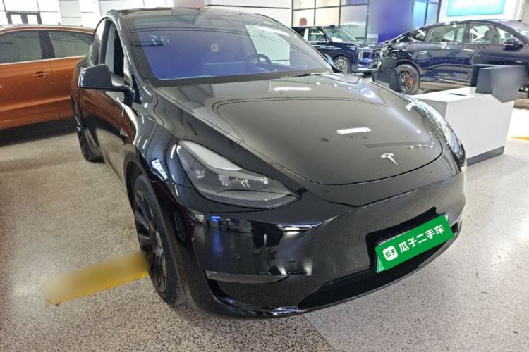 Used Tesla Model Y 2021 Standard Range Rear-Wheel Drive Version Front Right 45 Deg