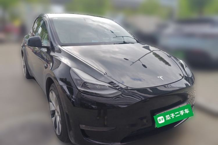 Used Tesla Model Y 2021 Standard Range Rear-Wheel Drive Version Front Right 45 Deg