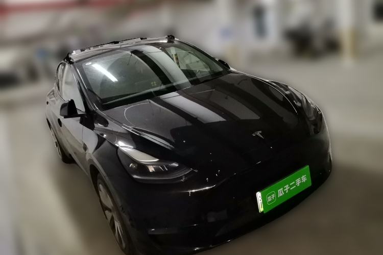 Used Tesla Model Y 2021 Long-Range All-Wheel-Drive Version 3D7 Front Right 45 Deg