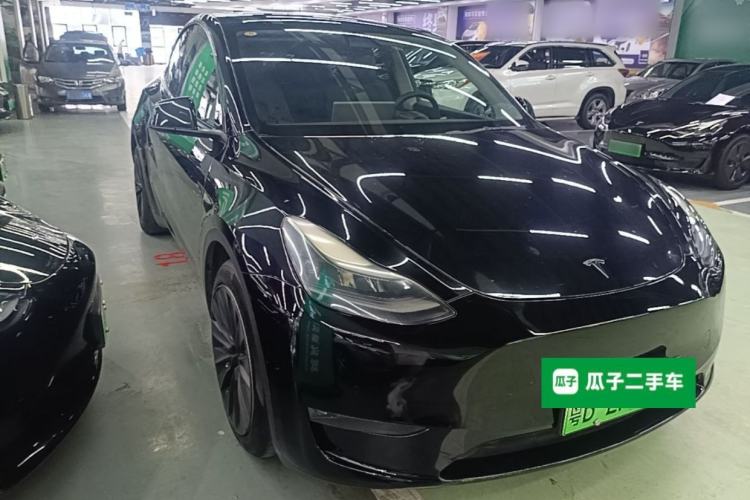Used Tesla Model Y 2021 Standard Range Rear-Wheel Drive Version Front Right 45 Deg