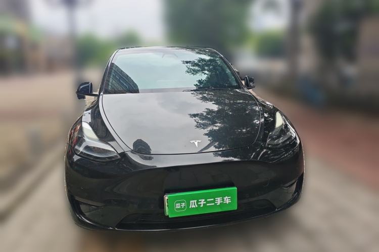 Used Tesla Model Y 2021 Long-Range All-Wheel-Drive Version Front