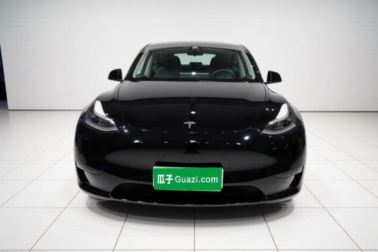 Used Tesla Model Y 2021 Long-Range All-Wheel-Drive Version 3D7 Front