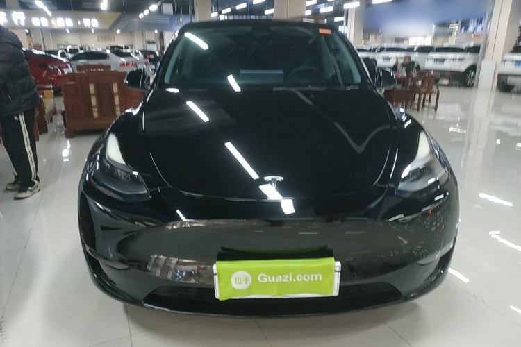 Used Tesla Model Y 2021 Standard Range Rear-Wheel Drive Version Front