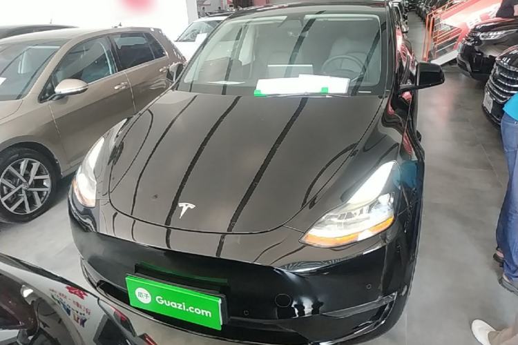 Used Tesla Model Y 2021 Standard Range Rear-Wheel Drive Version Front