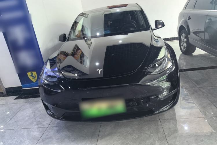Used Tesla Model Y 2021 Long-Range All-Wheel-Drive Version Front