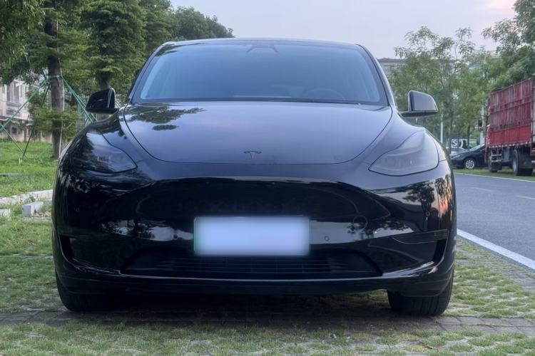 Used Tesla Model Y 2021 Standard Range Rear-Wheel Drive Version Front