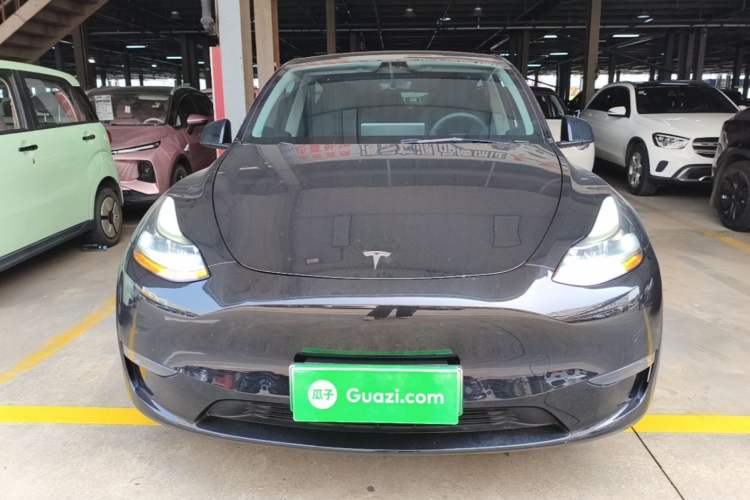 Used Tesla Model Y 2021 Standard Range Rear-Wheel Drive Version Front