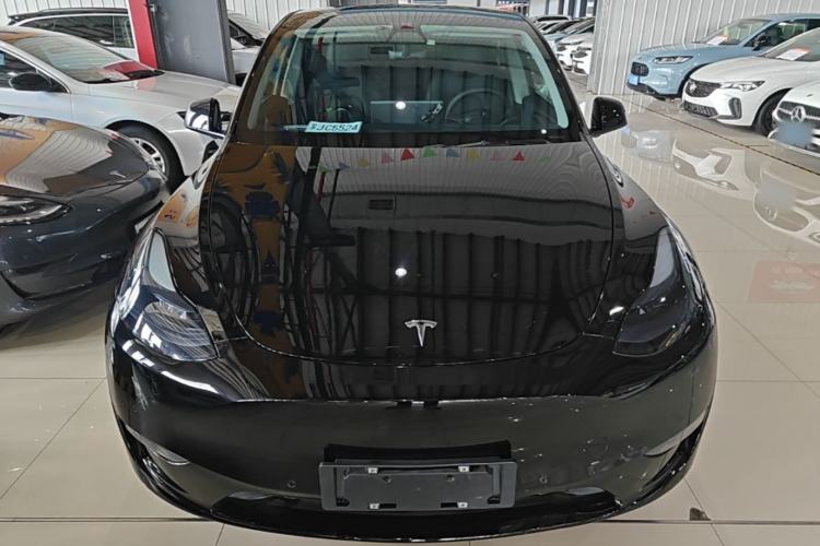 Used Tesla Model Y 2021 Long-Range All-Wheel-Drive Version 3D7 Front