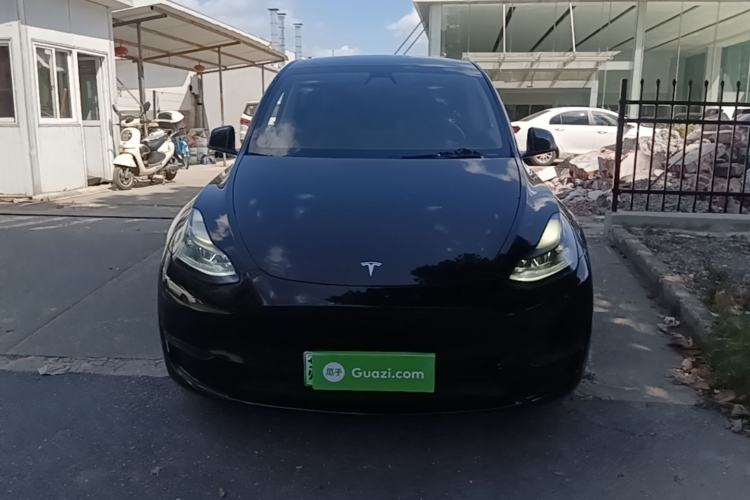 Used Tesla Model Y 2021 Standard Range Rear-Wheel Drive Version Front