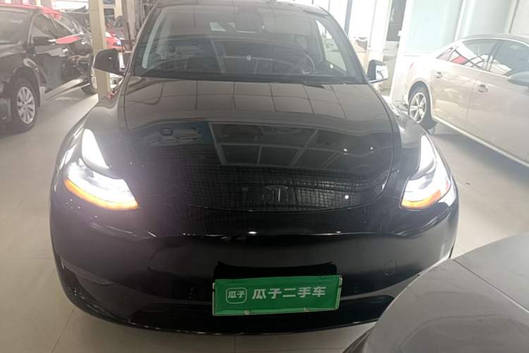 Used Tesla Model Y 2021 Long-Range All-Wheel-Drive Version 3D7 Front