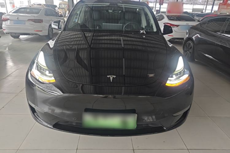 Used Tesla Model Y 2021 Long-Range All-Wheel-Drive Version 3D7 Front