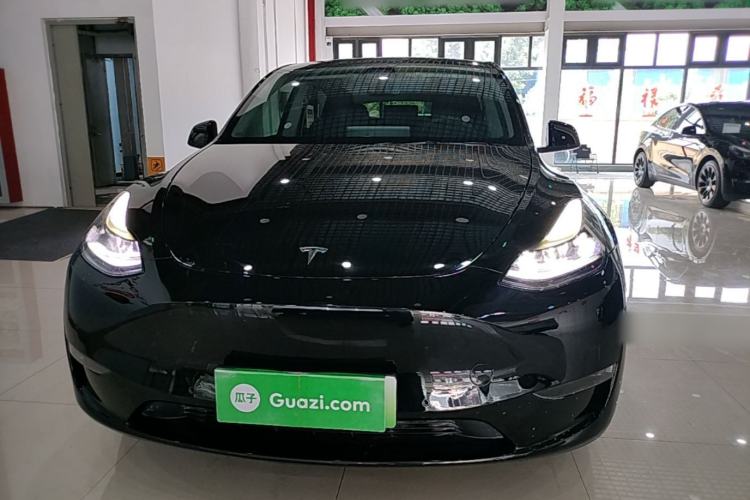 Used Tesla Model Y 2021 Standard Range Rear-Wheel Drive Version Front