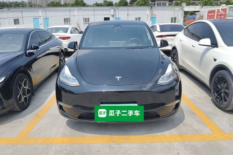 Used Tesla Model Y 2021 Standard Range Rear-Wheel Drive Version Front