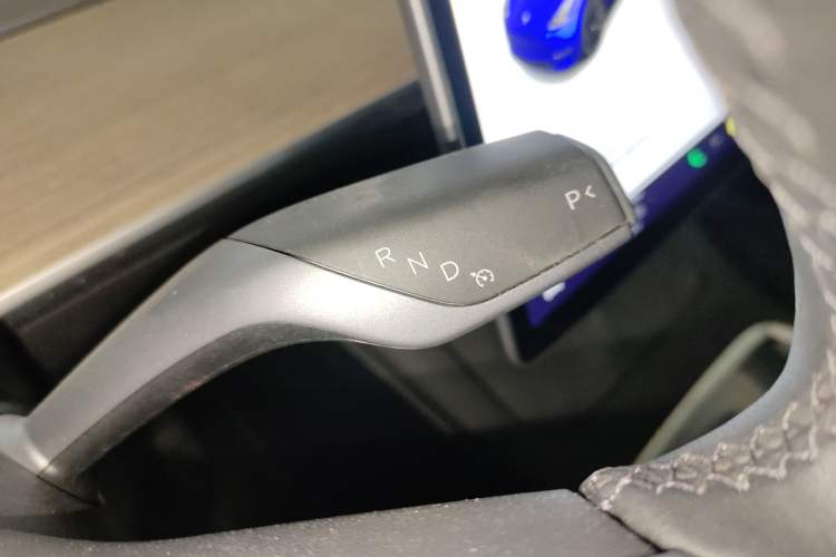 Used Tesla Model Y 2021 Long-Range All-Wheel-Drive Version 3D7 Gear Lever
