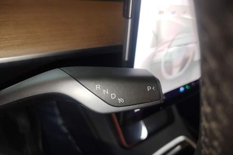 Used Tesla Model Y 2021 Long-Range All-Wheel-Drive Version Gear Lever