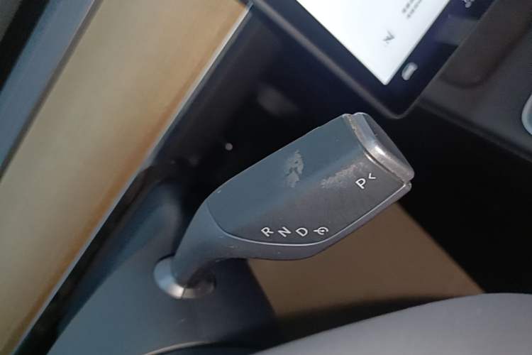 Used Tesla Model Y 2021 Standard Range Rear-Wheel Drive Version Gear Lever