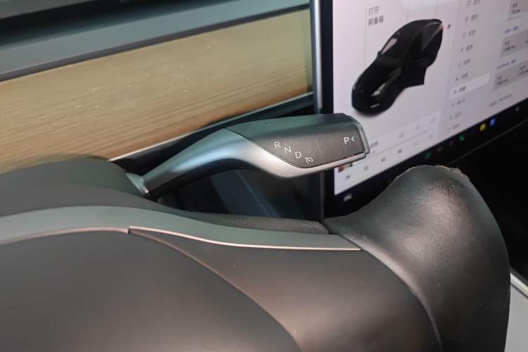 Used Tesla Model Y 2021 Long-Range All-Wheel-Drive Version Gear Lever
