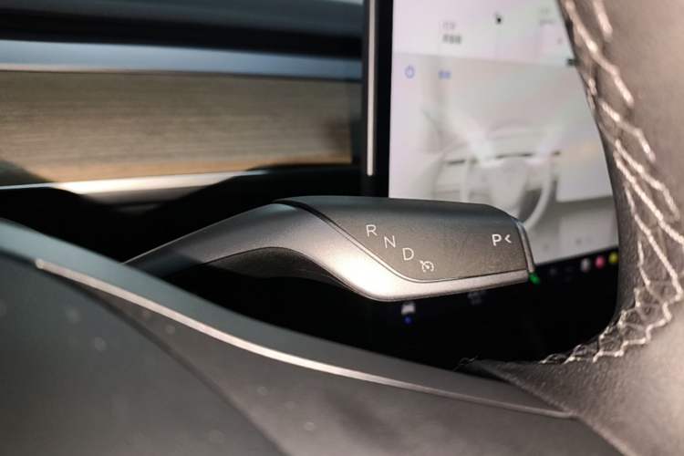 Used Tesla Model Y 2021 Long-Range All-Wheel-Drive Version Gear Lever
