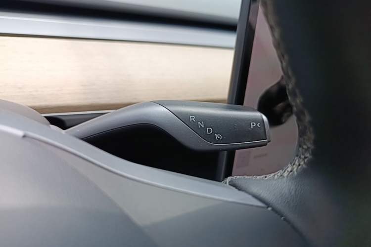 Used Tesla Model Y 2021 Standard Range Rear-Wheel Drive Version Gear Lever