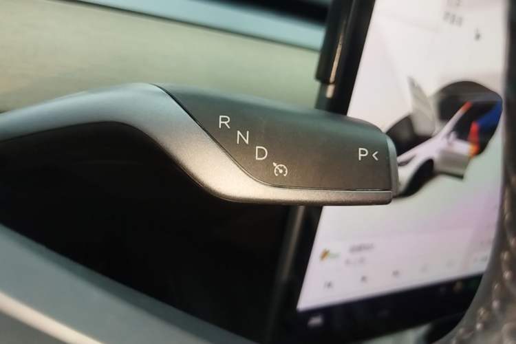 Used Tesla Model Y 2021 Standard Range Rear-Wheel Drive Version Gear Lever