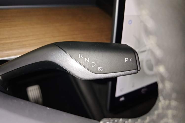 Used Tesla Model Y 2021 Standard Range Rear-Wheel Drive Version Gear Lever